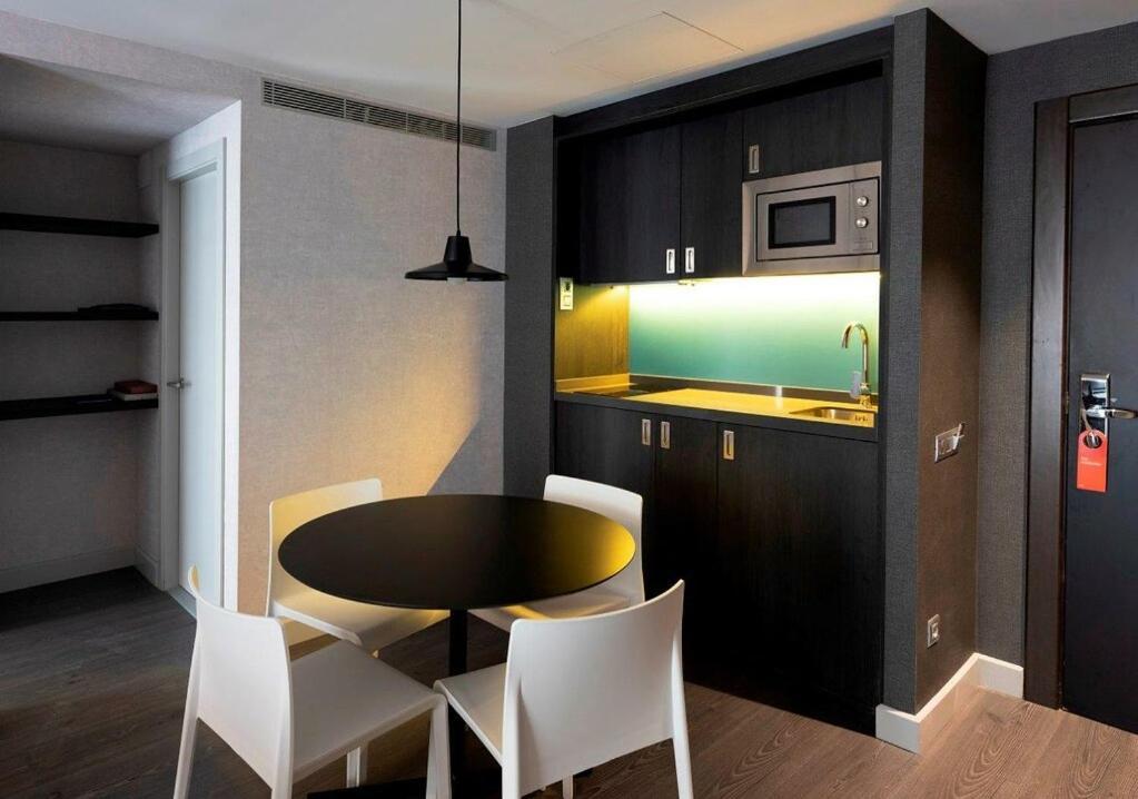 Hg City Suites Barcelona Apartments — Photos 1