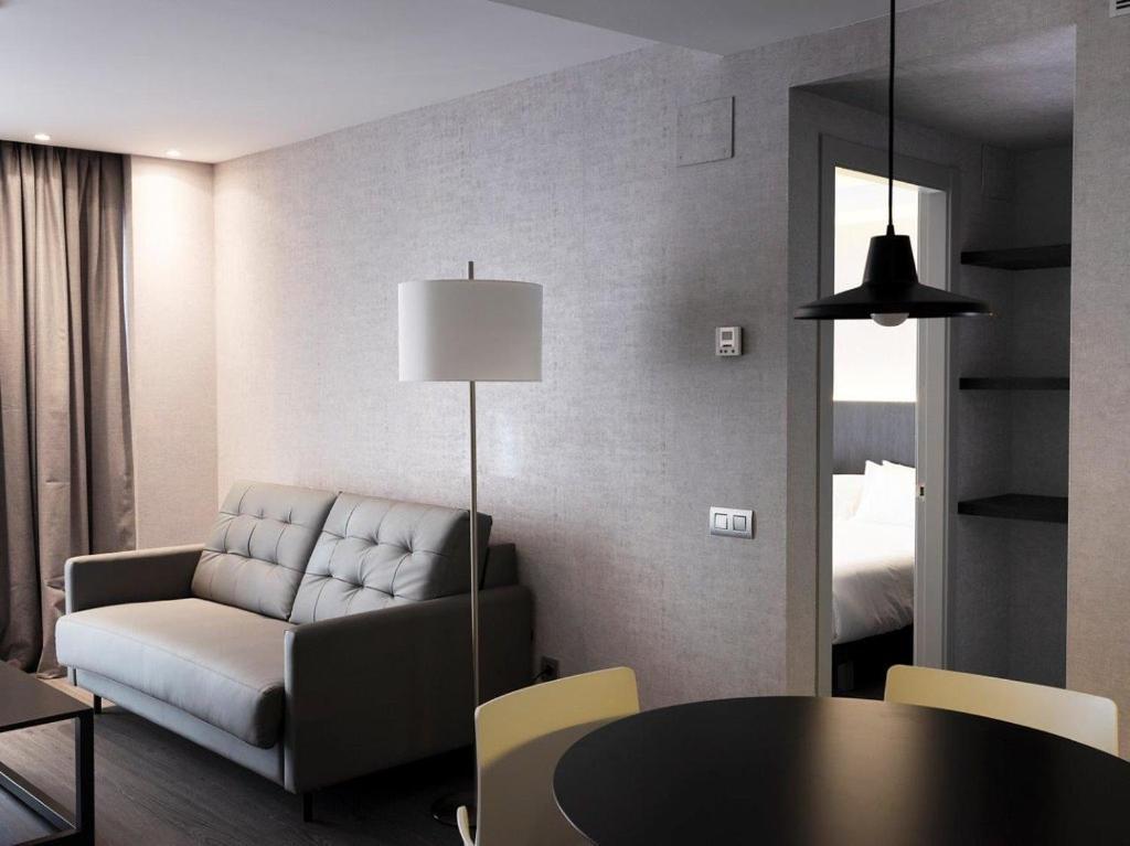 Hg City Suites Barcelona Apartments, Barcelona